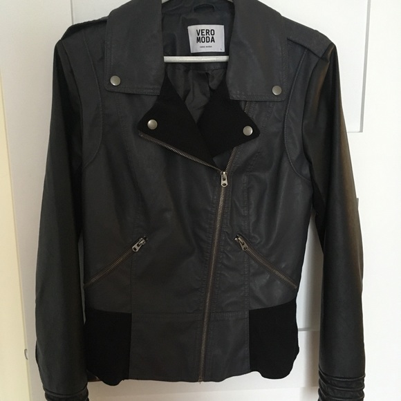 Jacket - Picture 4 of 8